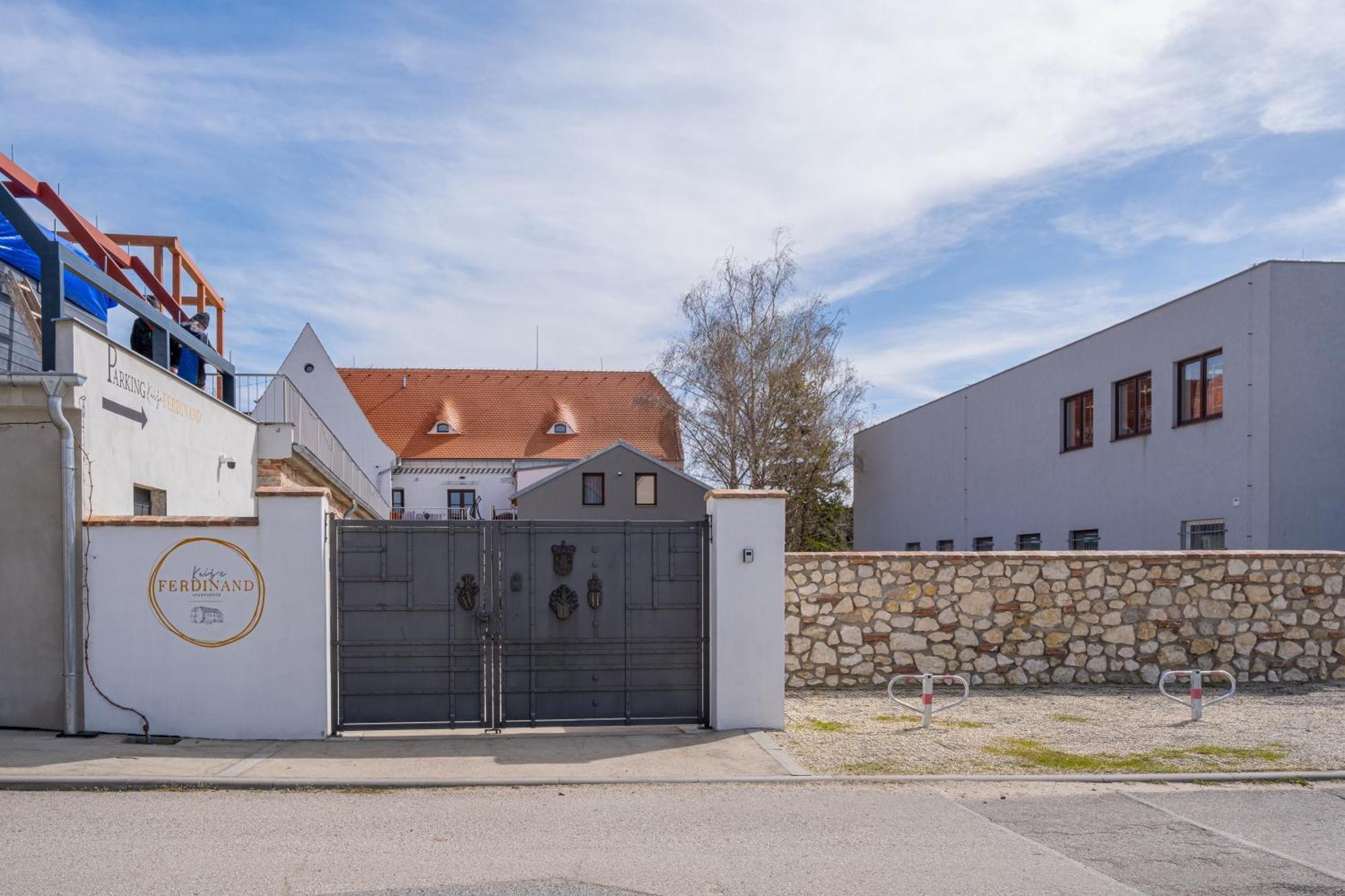 Kníže Ferdinand Apartments Mikulov Exterior foto